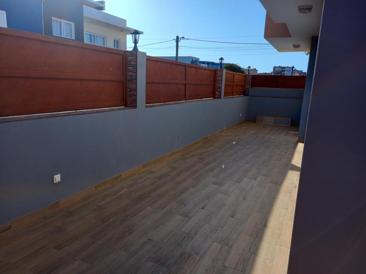 Pensión Nifa House *