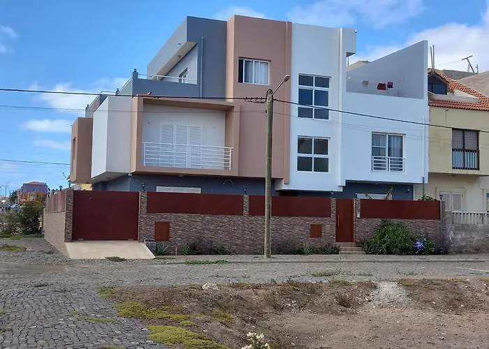 Nifa House