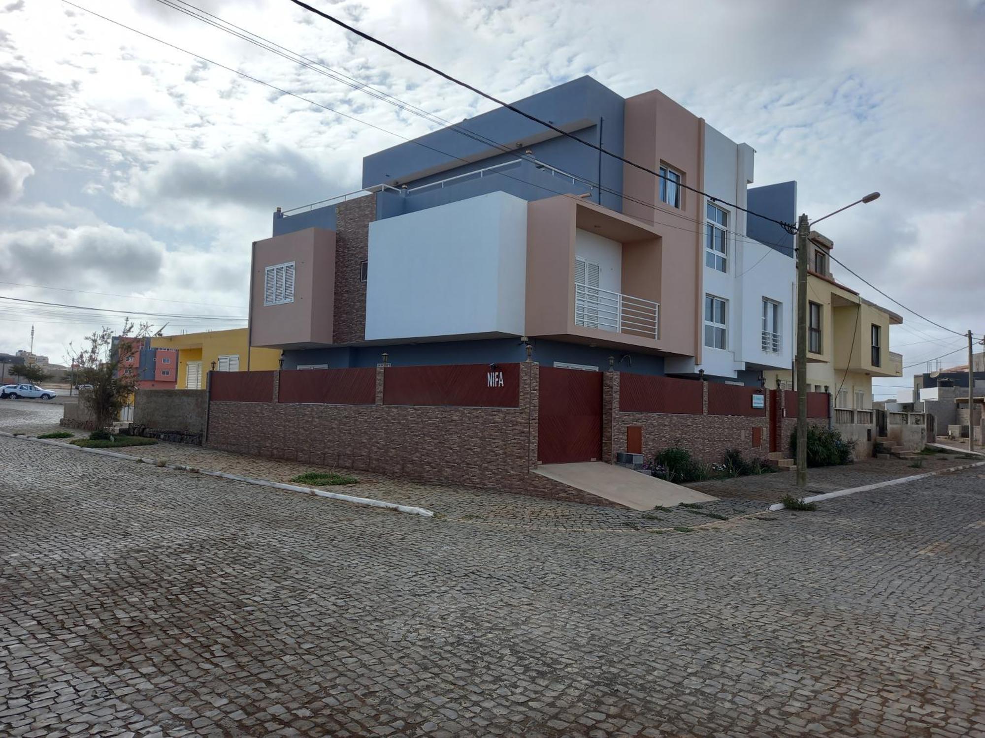 Gasthuis Nifa House *