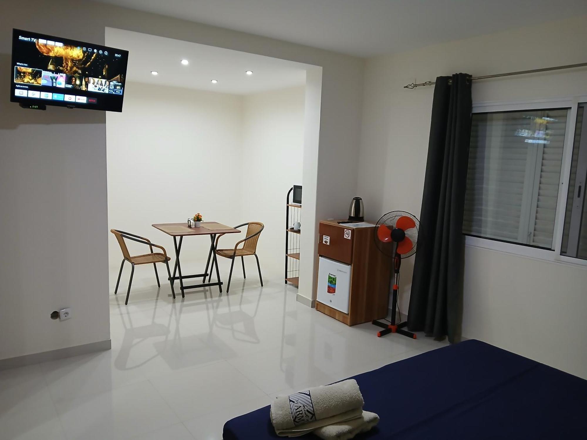 Nifa House * Espargos